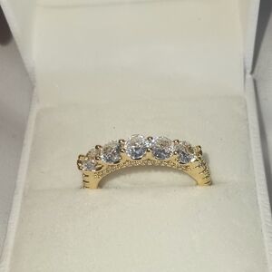 Elegant Gold and Silver Women's Ring